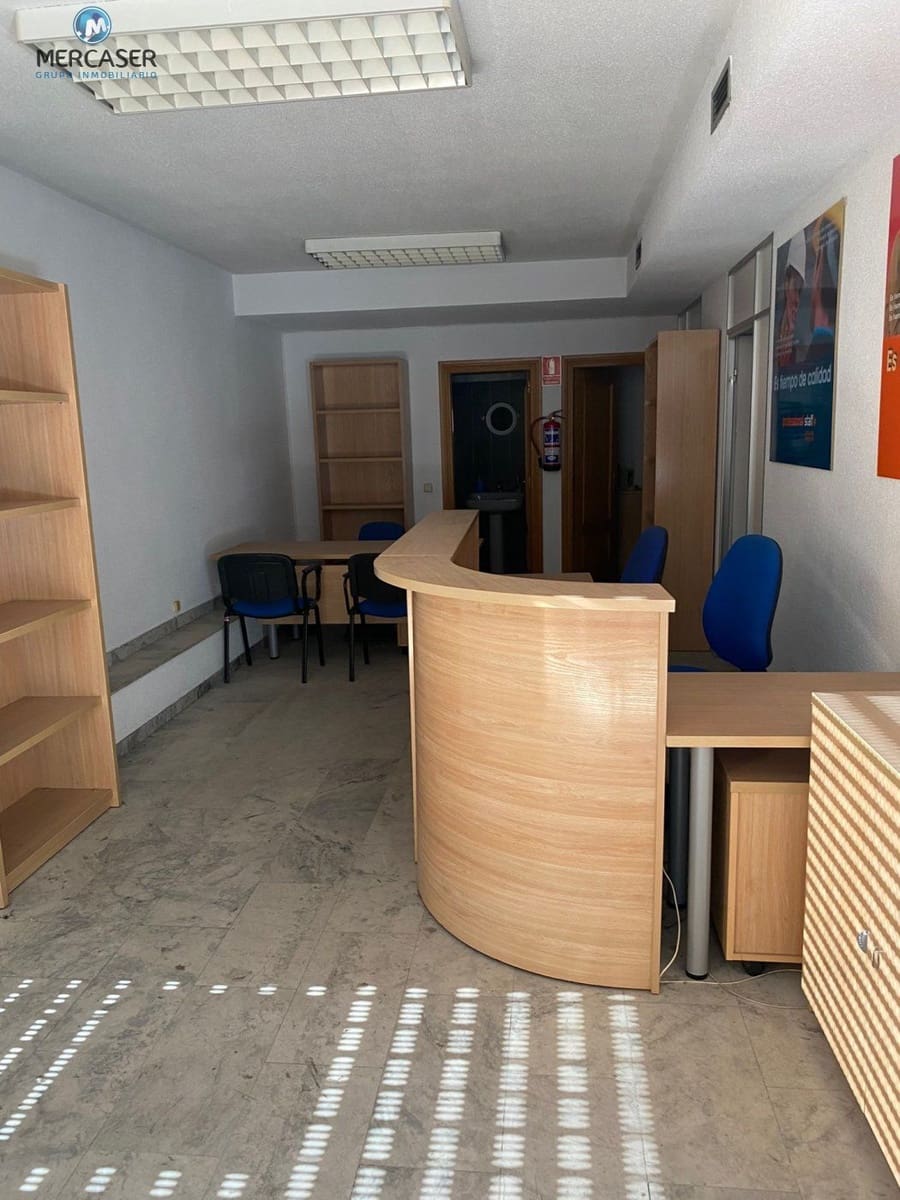 Office for rent in Alcala de Henares - € 1,300 (Ref: 9865874)