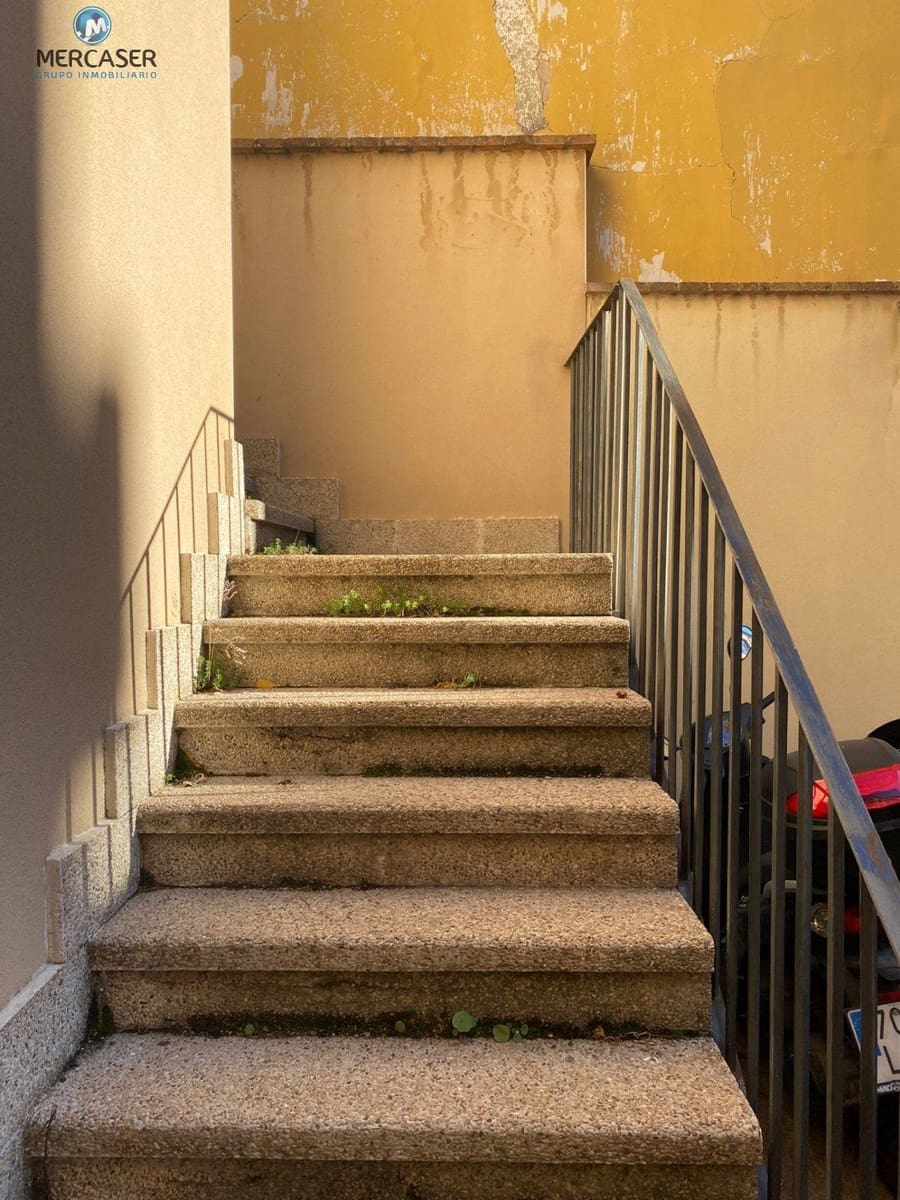 Office for rent in Alcala de Henares - € 1,300 (Ref: 9865874)