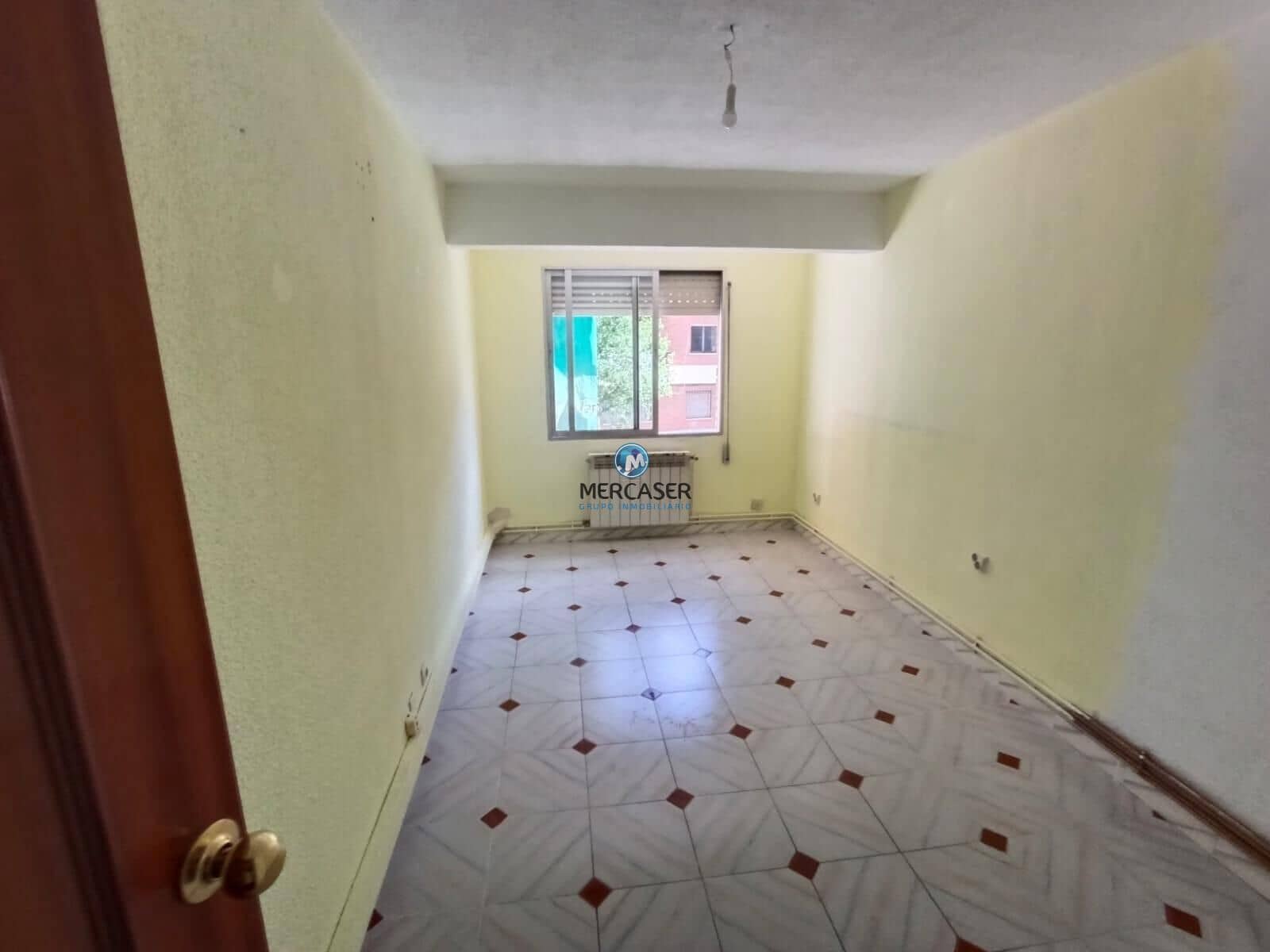 3 bedroom Flat for sale in Torrejon de Ardoz - € 204,000 (Ref: 9867051)