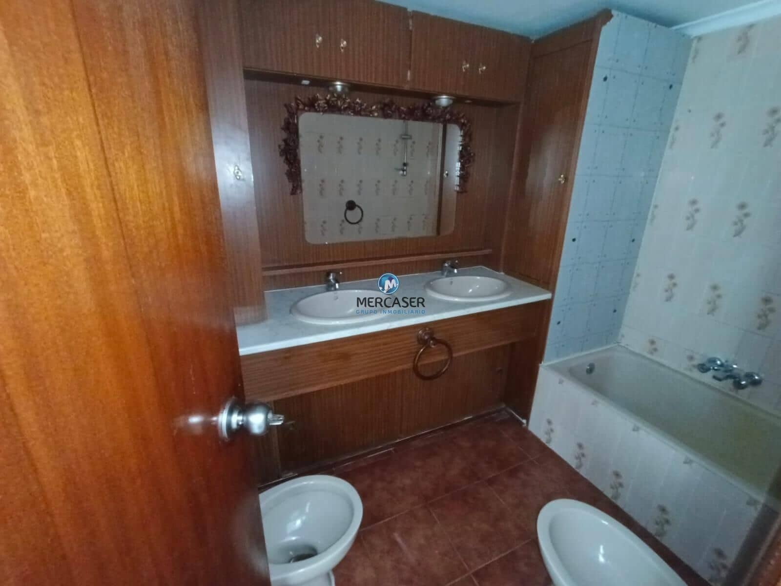 3 bedroom Flat for sale in Torrejon de Ardoz - € 204,000 (Ref: 9867051)