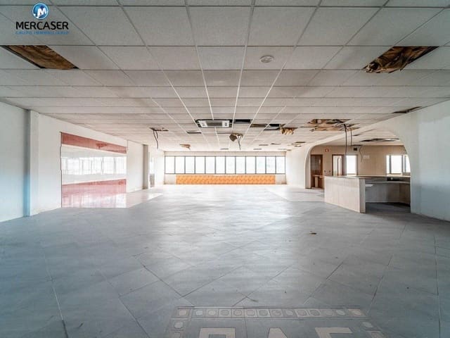 Bureau à vendre à Guadalajara ville - 81 000 € (Ref: 9884847)