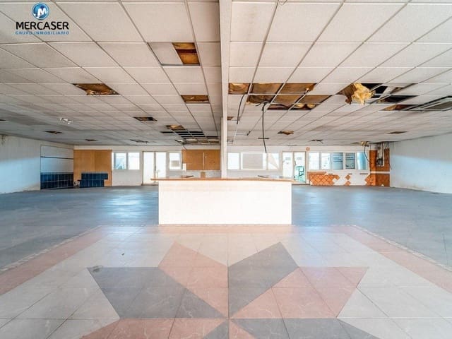 Bureau à vendre à Guadalajara ville - 81 000 € (Ref: 9884847)