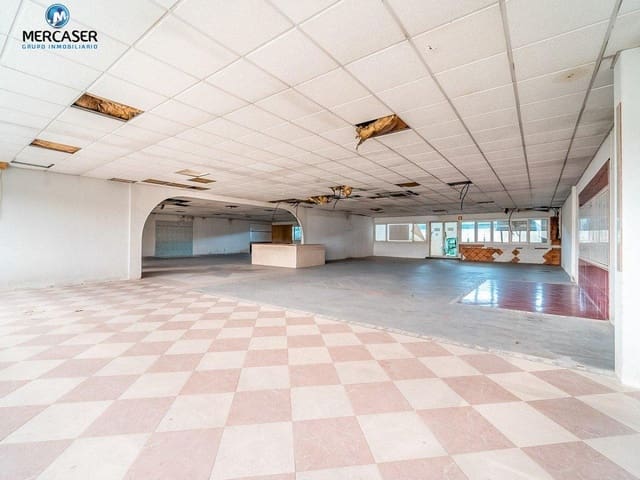 Bureau à vendre à Guadalajara ville - 81 000 € (Ref: 9884847)
