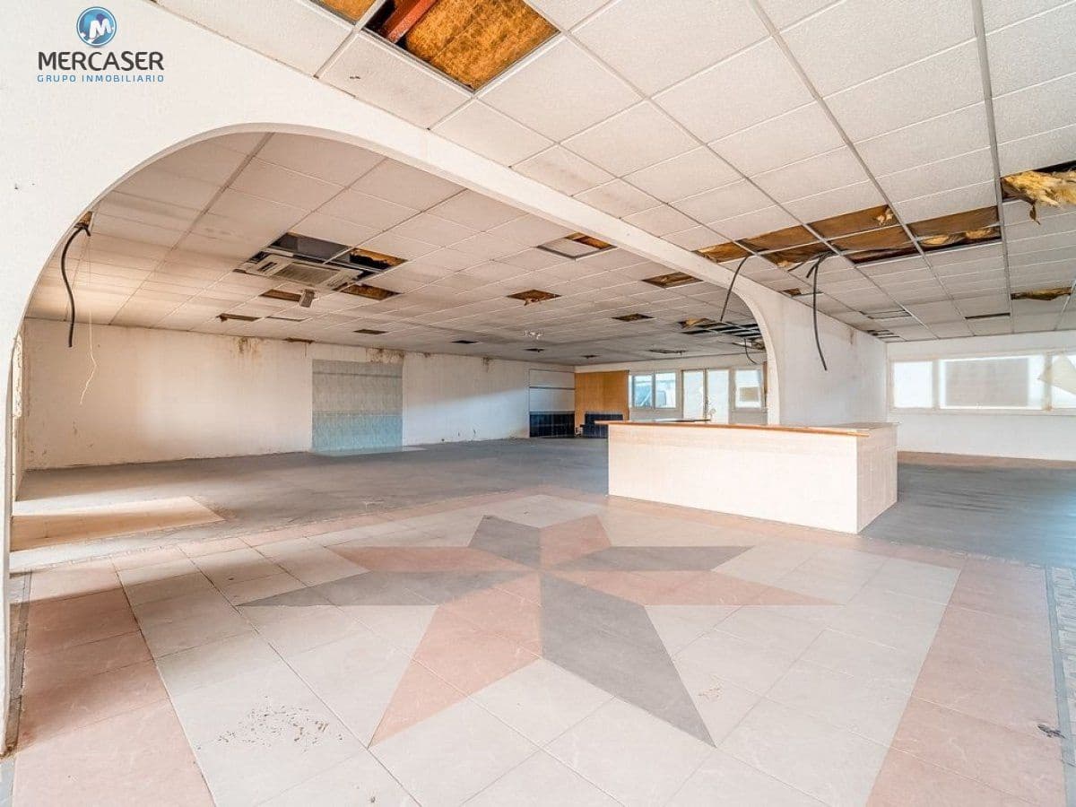 Commercial for sale in Guadalajara city - € 89,500 (Ref: 9884848)