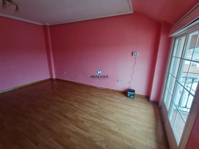 2 bedroom Flat for sale in Valdilecha with garage - € 135,700 (Ref: 9892411)