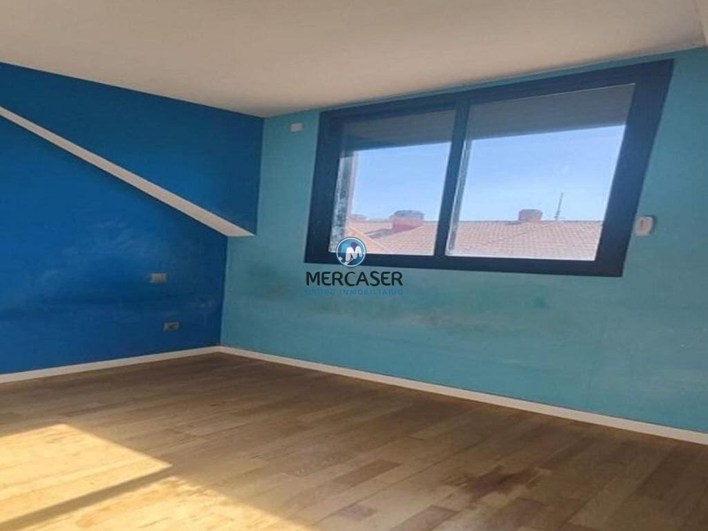2 soveværelse Lejlighed til salg i Velilla de San Antonio - € 239.000 (Ref: 9892412)