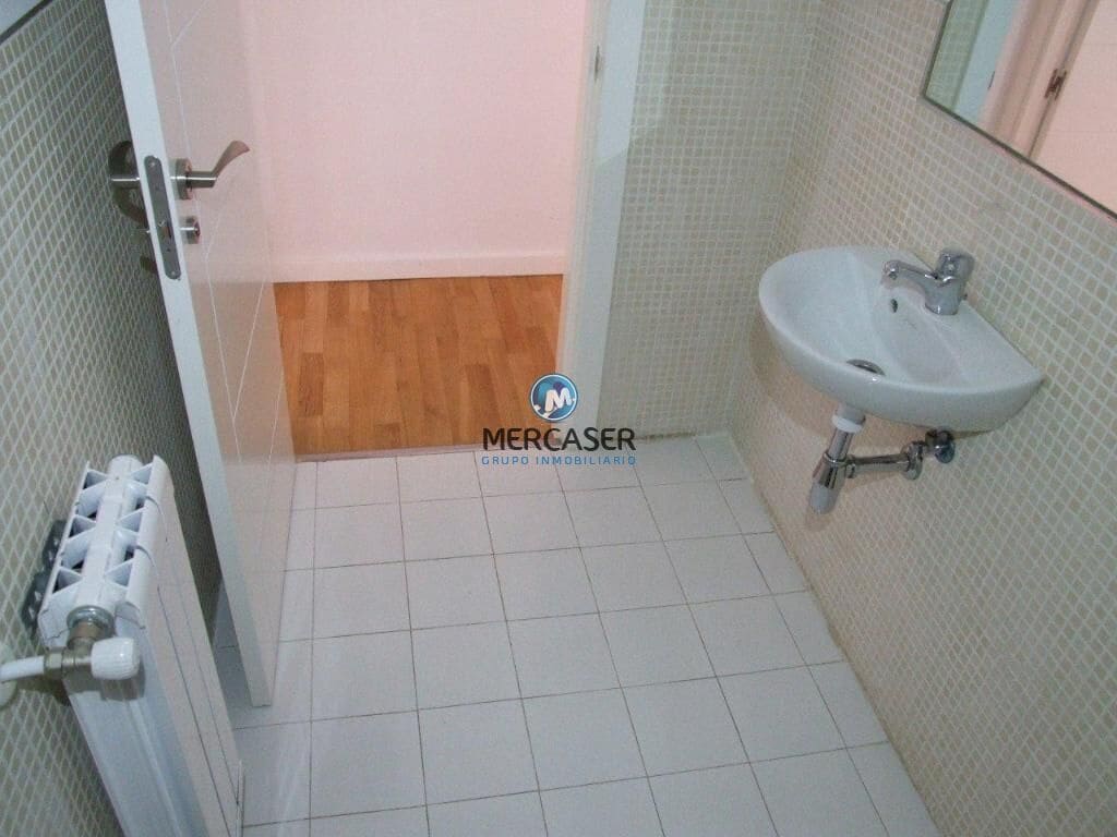 2 soveværelse Lejlighed til salg i Velilla de San Antonio - € 239.000 (Ref: 9892412)