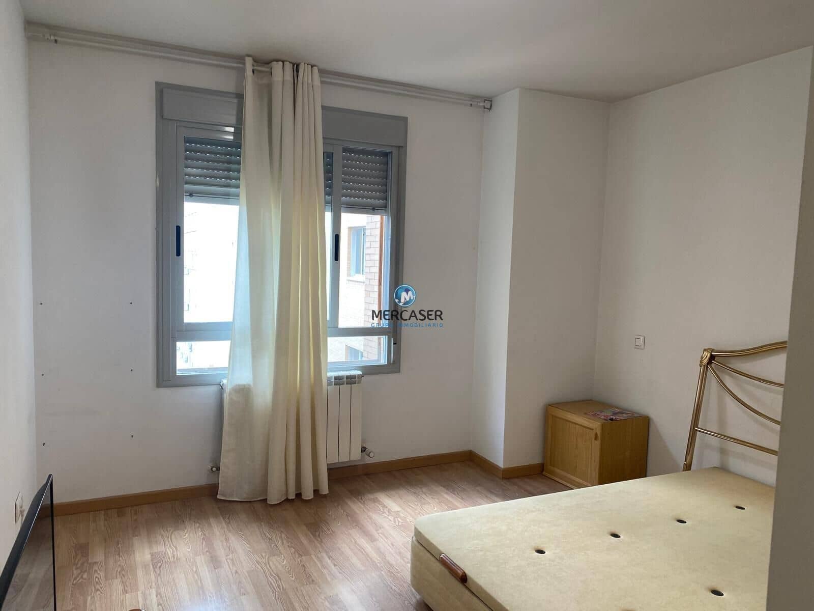 Piso de 1 habitación en Alcalá de Henares en alquiler con garaje - 900 € (Ref: 9911109)