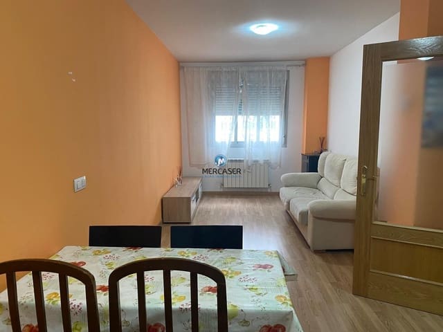 Piso de 1 habitación en Alcalá de Henares en alquiler con garaje - 900 € (Ref: 9911109)