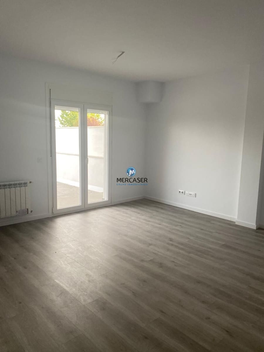 3 bedroom Flat for rent in Meco with pool garage - € 1,200 (Ref: 9920458)
