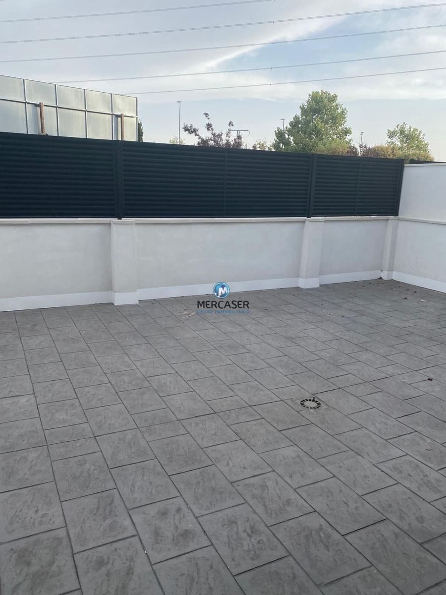 3 bedroom Flat for rent in Meco with pool garage - € 1,200 (Ref: 9920458)