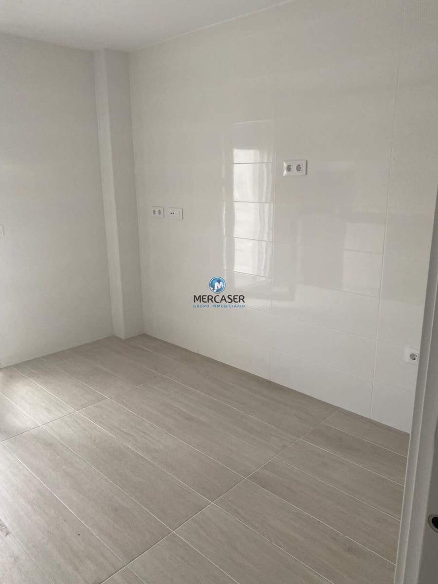 3 bedroom Flat for rent in Meco with pool garage - € 1,200 (Ref: 9920458)