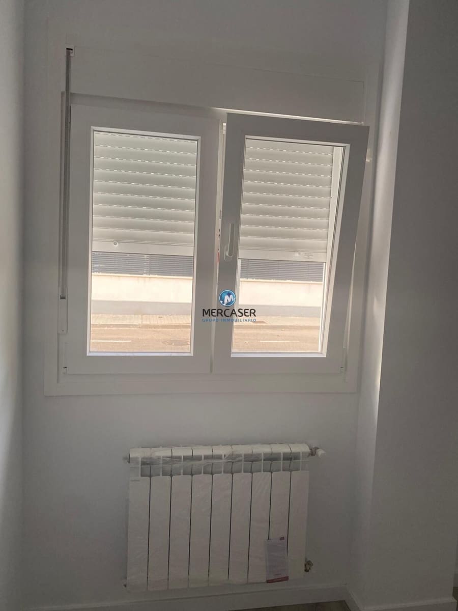 3 bedroom Flat for rent in Meco with pool garage - € 1,200 (Ref: 9920458)