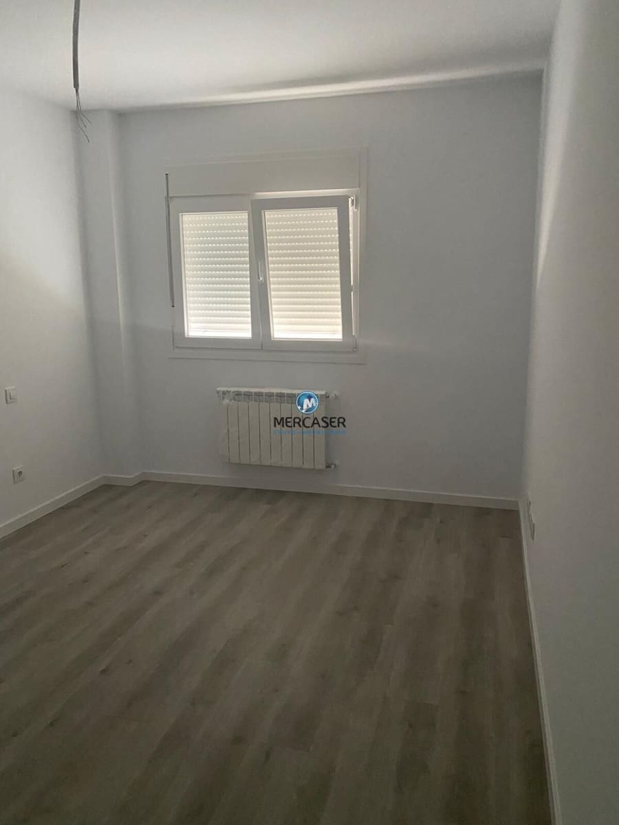 3 bedroom Flat for rent in Meco with pool garage - € 1,200 (Ref: 9920458)
