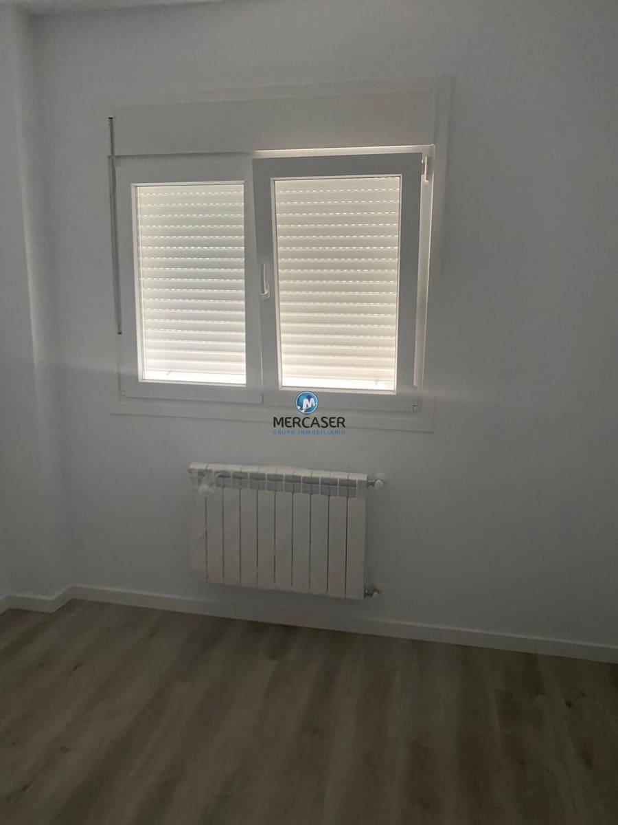 3 bedroom Flat for rent in Meco with pool garage - € 1,200 (Ref: 9920458)