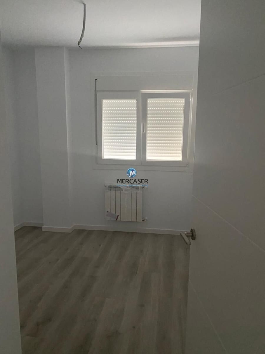 3 bedroom Flat for rent in Meco with pool garage - € 1,200 (Ref: 9920458)