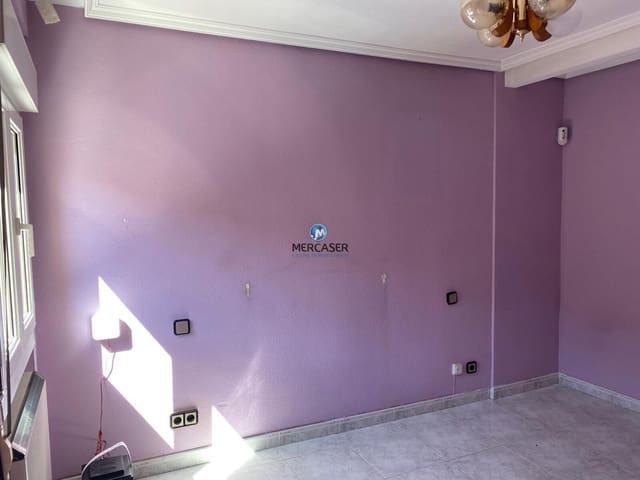 Piso de 3 habitaciones en Alcalá de Henares en venta - 153.500 € (Ref: 9920460)