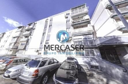 Commercial for sale in Coslada - € 149,100 (Ref: 9929441)