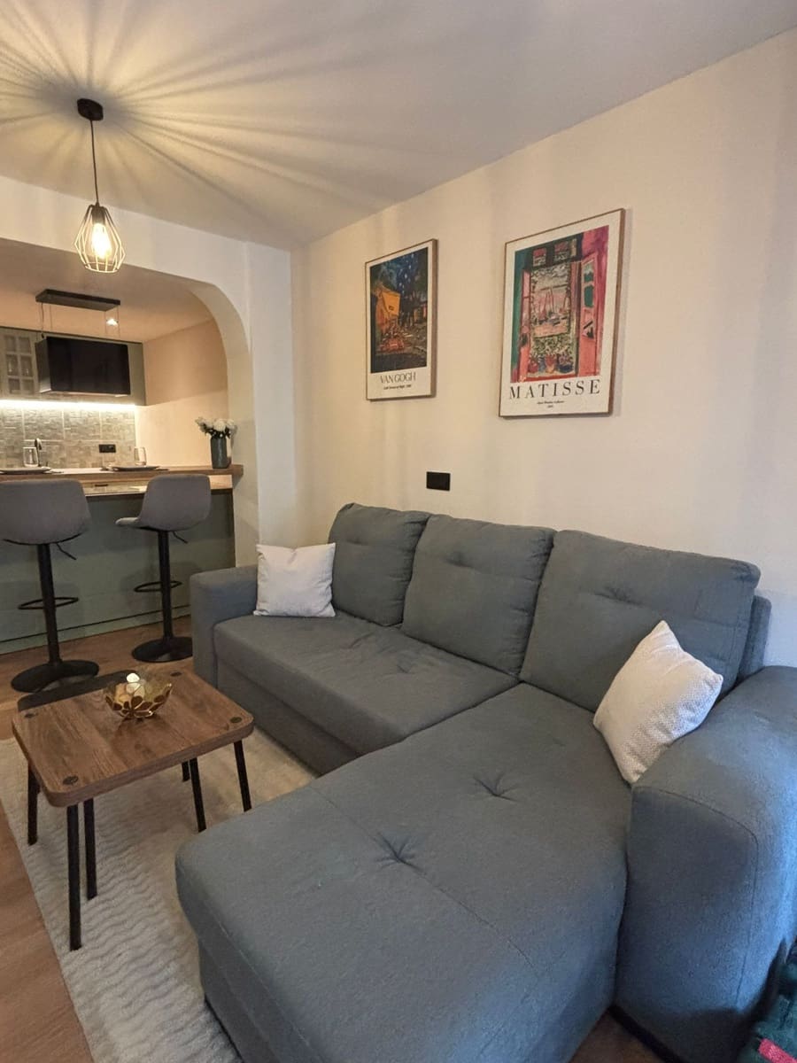 1 slaapkamer Appartement te koop in Torrevieja met zwembad - € 150.000 (Ref: 9638016)