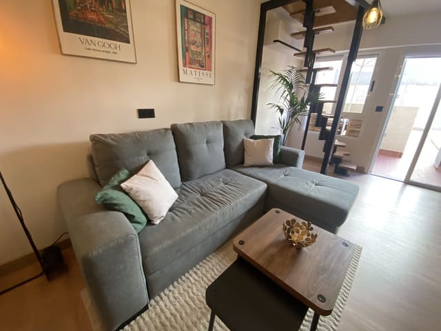 1 slaapkamer Appartement te koop in Playa de los Locos, Torrevieja met zwembad - € 150.000 (Ref: 9638016)