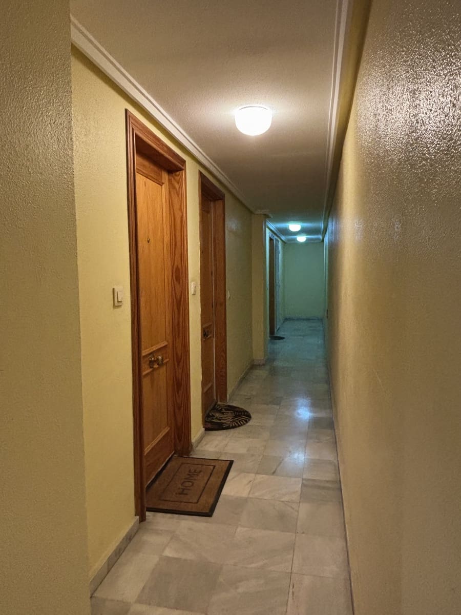 1 bedroom Apartment for sale in Torrevieja with pool - € 129,000 (Ref: 9638016)