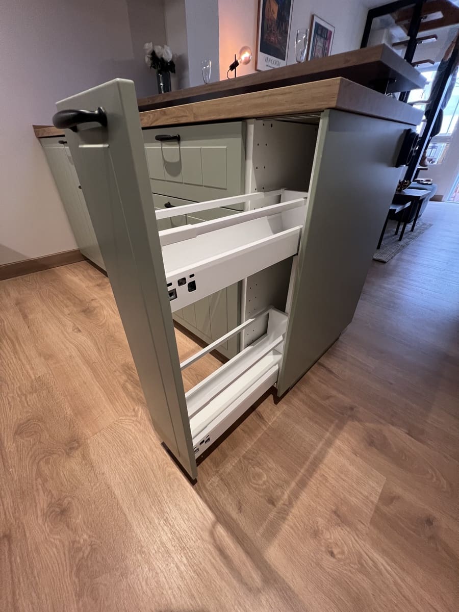 1 bedroom Apartment for sale in Torrevieja with pool - € 129,000 (Ref: 9638016)