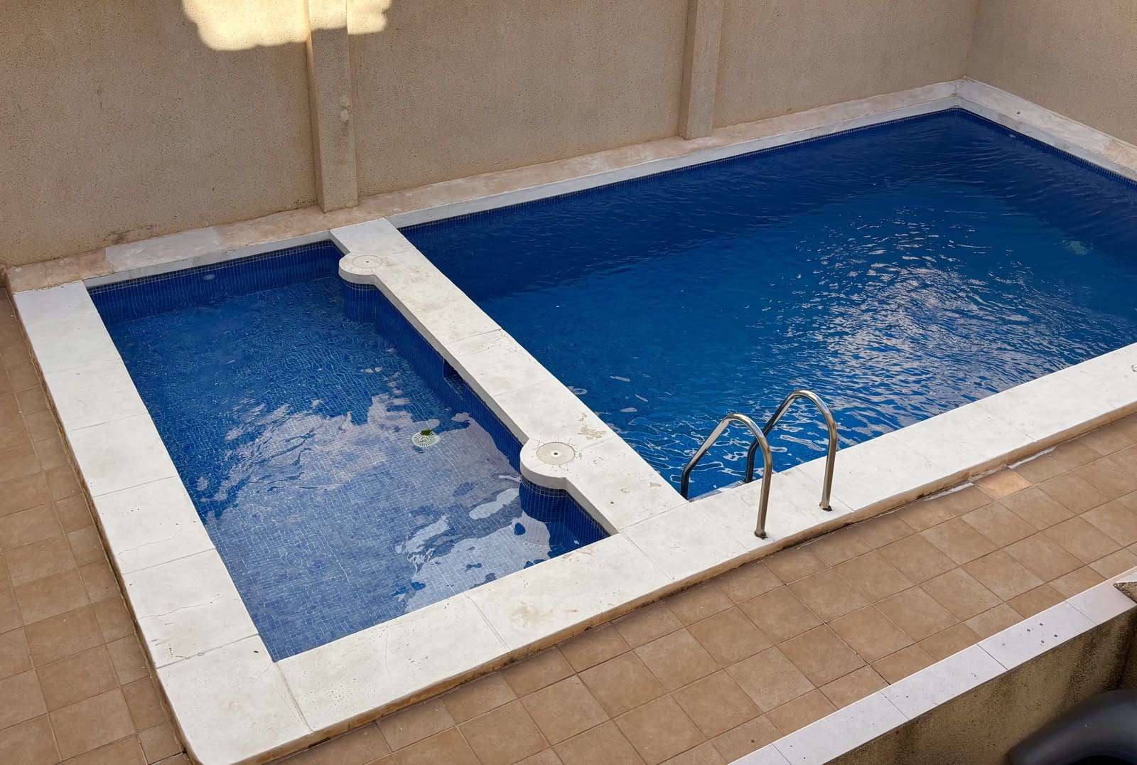 1 bedroom Apartment for sale in Torrevieja with pool - € 129,000 (Ref: 9638016)