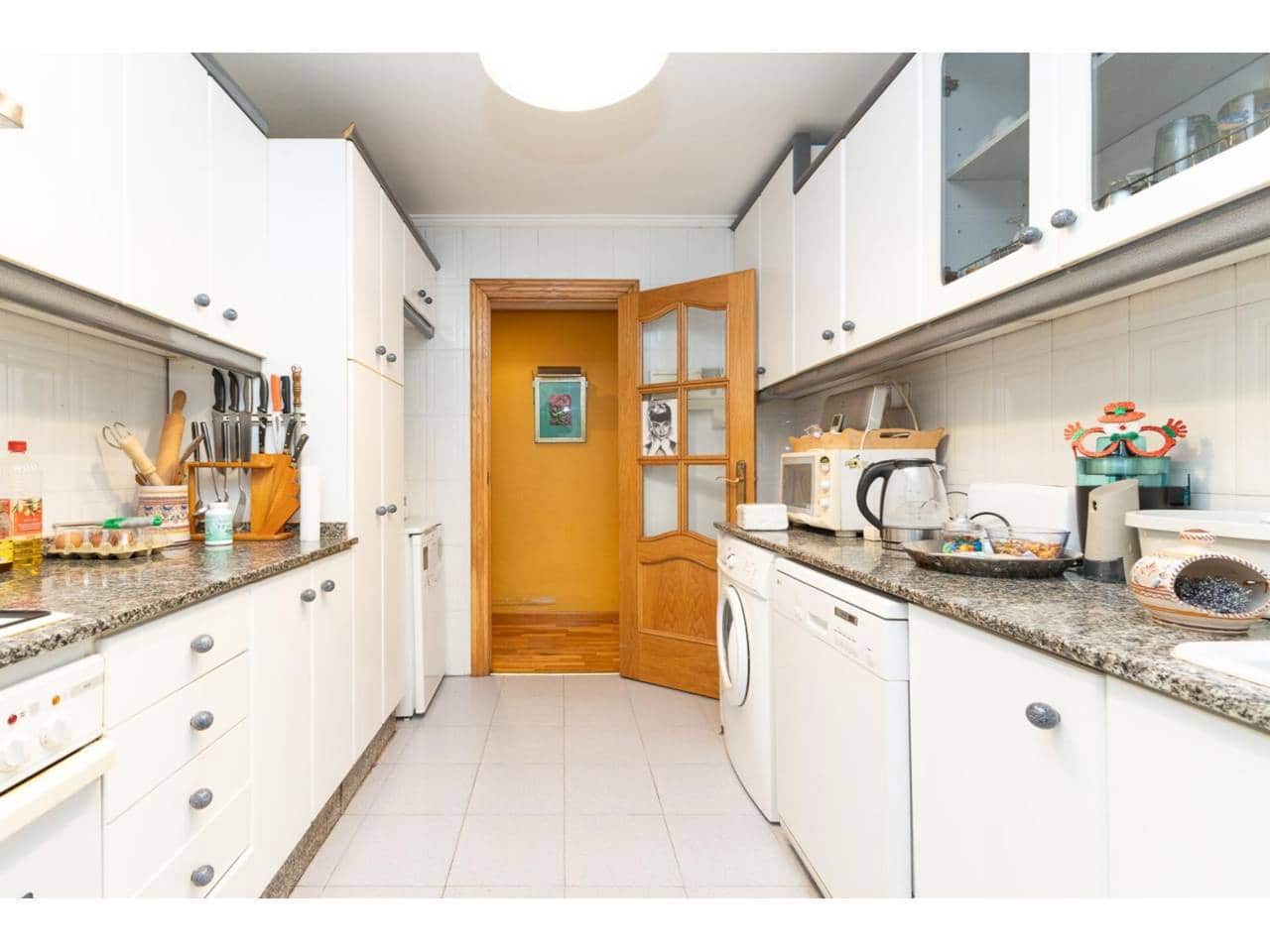 4 slaapkamer Flat te koop in Valencia stad met garage - € 450.000 (Ref: 9671032)