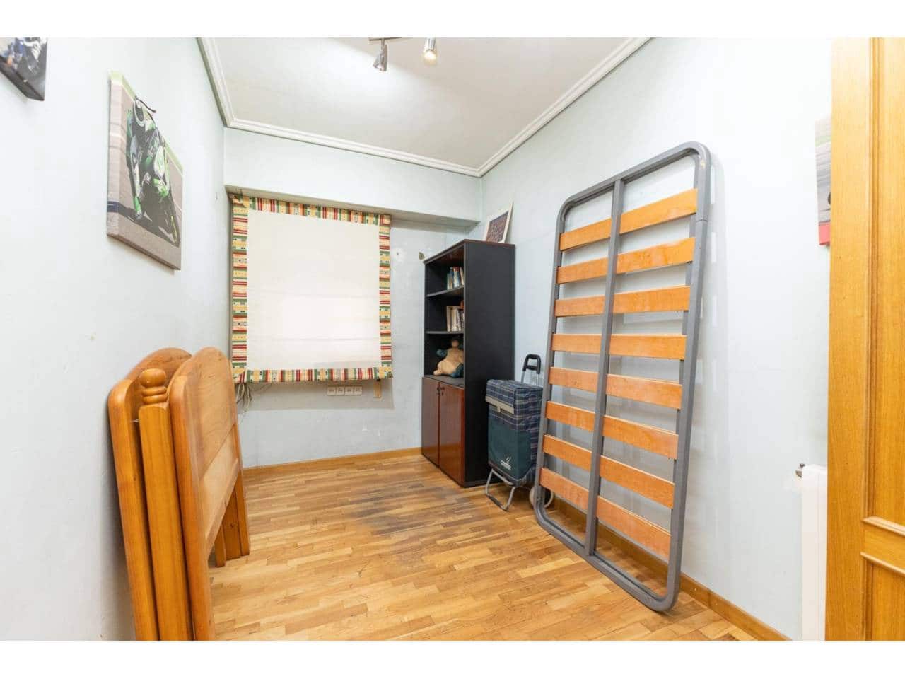 4 slaapkamer Flat te koop in Valencia stad met garage - € 450.000 (Ref: 9671032)