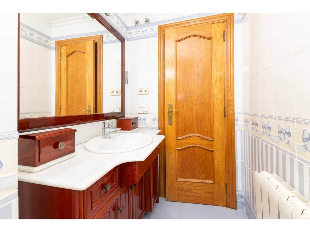 4 slaapkamer Flat te koop in Valencia stad met garage - € 450.000 (Ref: 9671032)