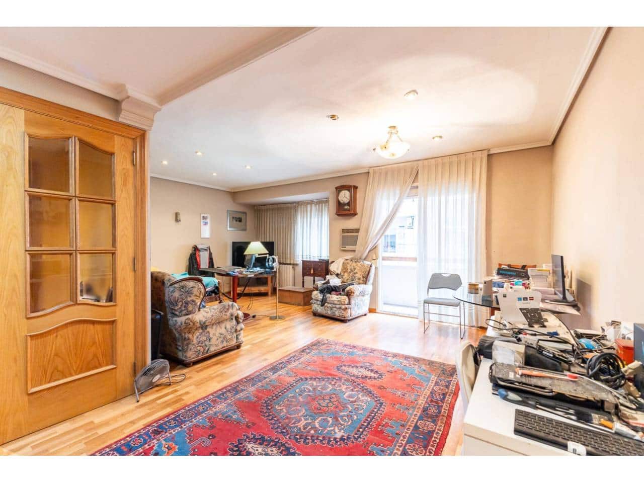 4 slaapkamer Flat te koop in Valencia stad met garage - € 450.000 (Ref: 9671032)