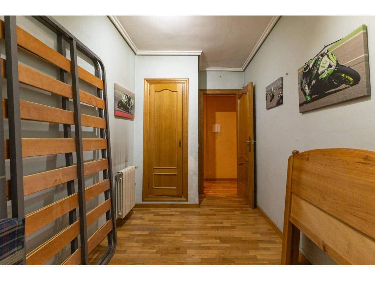 4 slaapkamer Flat te koop in Valencia stad met garage - € 450.000 (Ref: 9671032)