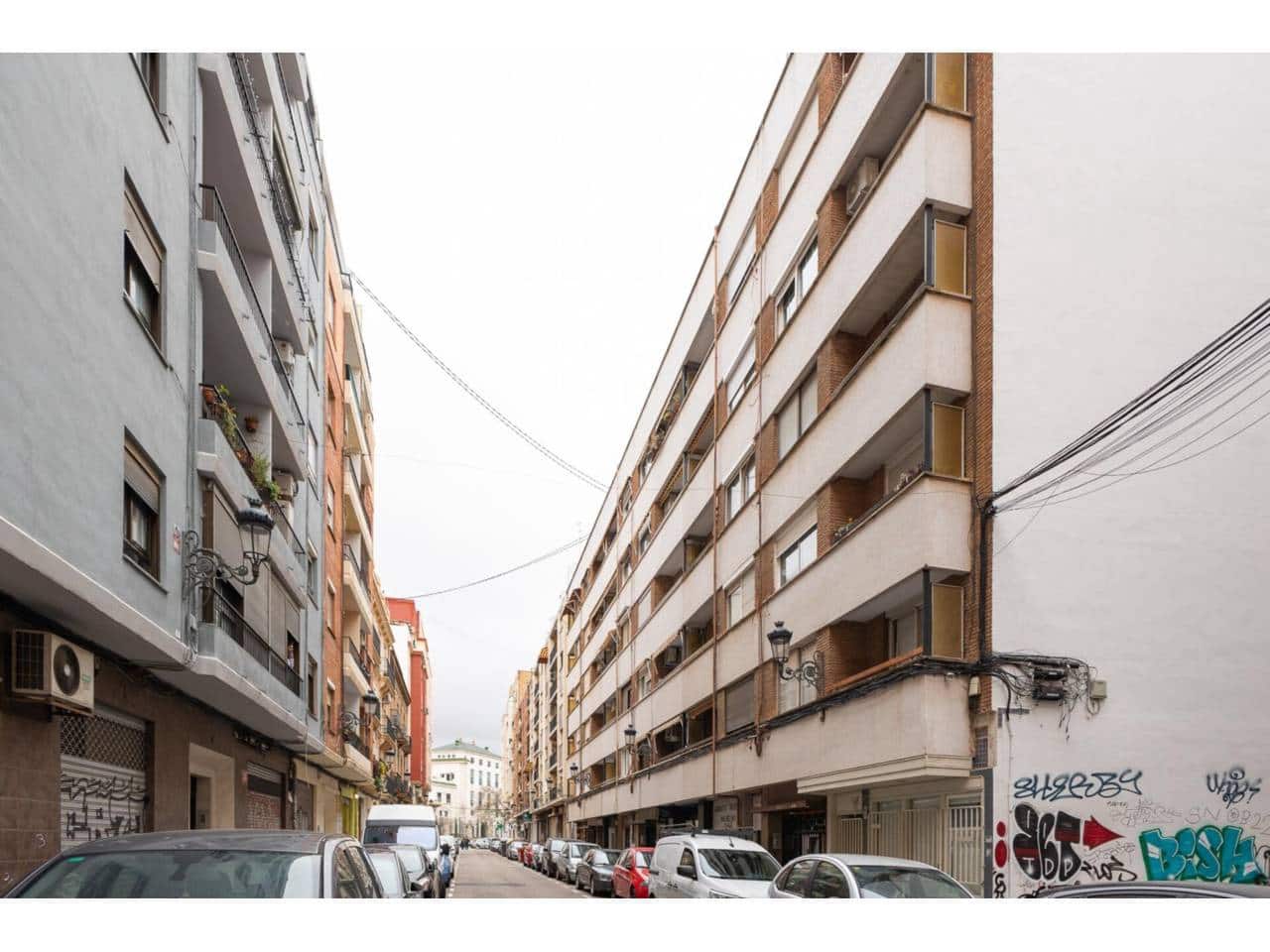 4 slaapkamer Flat te koop in Valencia stad met garage - € 450.000 (Ref: 9671032)