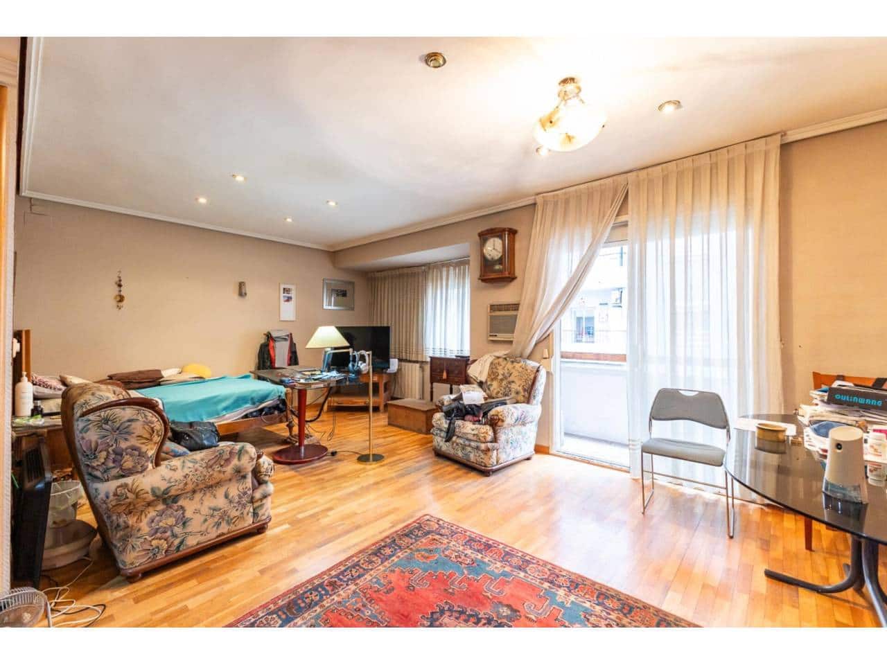 4 slaapkamer Flat te koop in Valencia stad met garage - € 450.000 (Ref: 9671032)