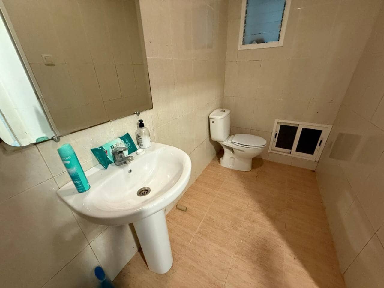 Gewerbe zu verkaufen in Valencia Stadt - 150.000 € (Ref: 9671034)