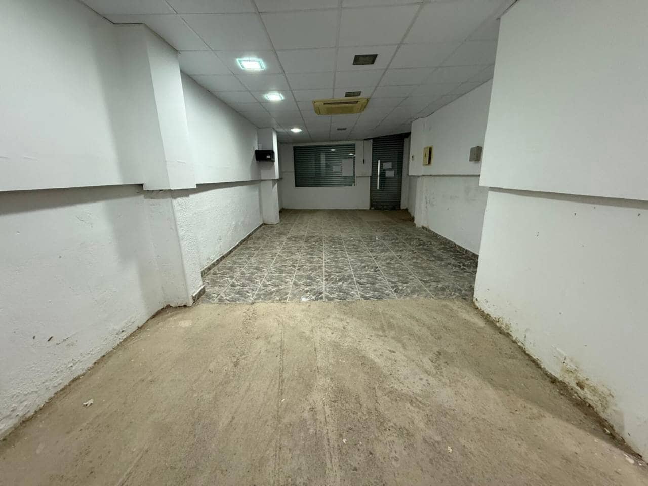 Gewerbe zu verkaufen in Valencia Stadt - 150.000 € (Ref: 9671034)