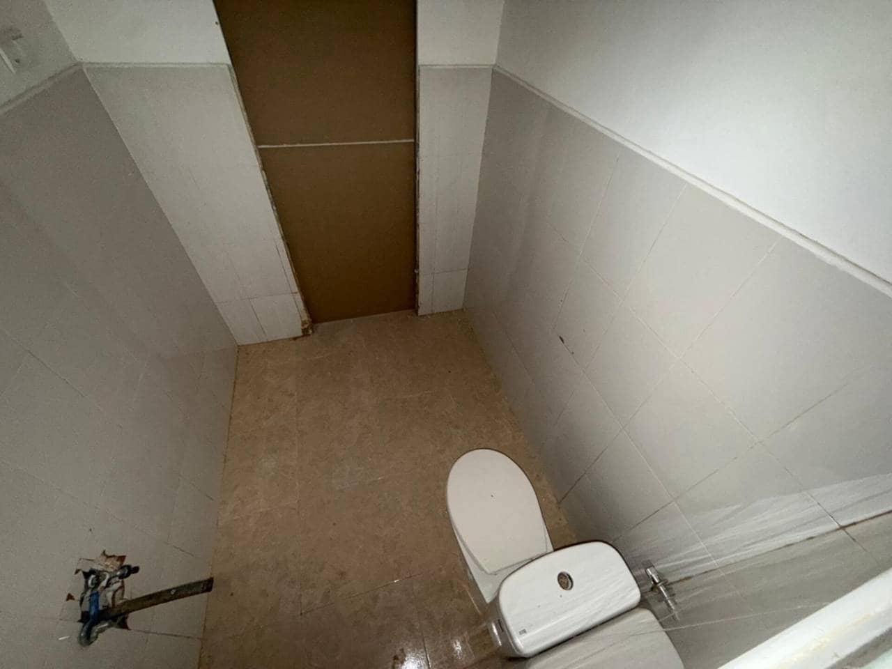 Gewerbe zu verkaufen in Valencia Stadt - 150.000 € (Ref: 9671034)