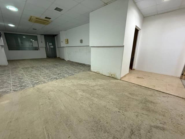 Erhverv til salg i Valencia by - € 150.000 (Ref: 9671034)