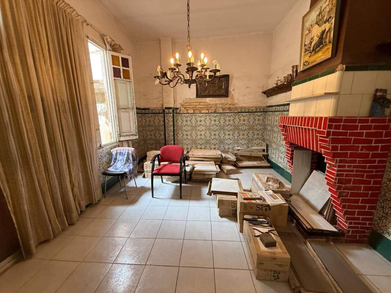 6 bedroom Terraced Villa for sale in Valencia city with garage - € 490,000 (Ref: 9671035)