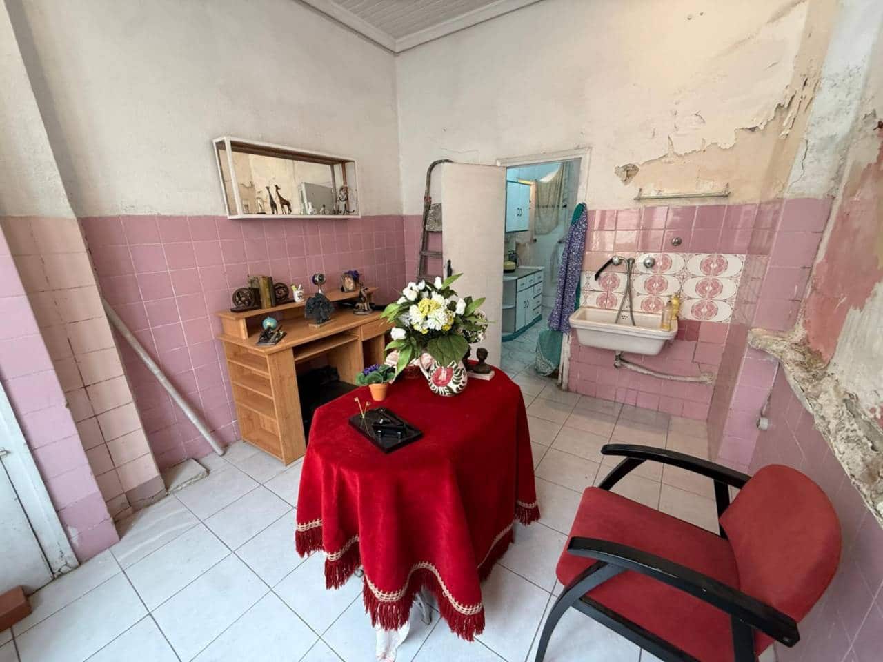 6 bedroom Terraced Villa for sale in Valencia city with garage - € 490,000 (Ref: 9671035)