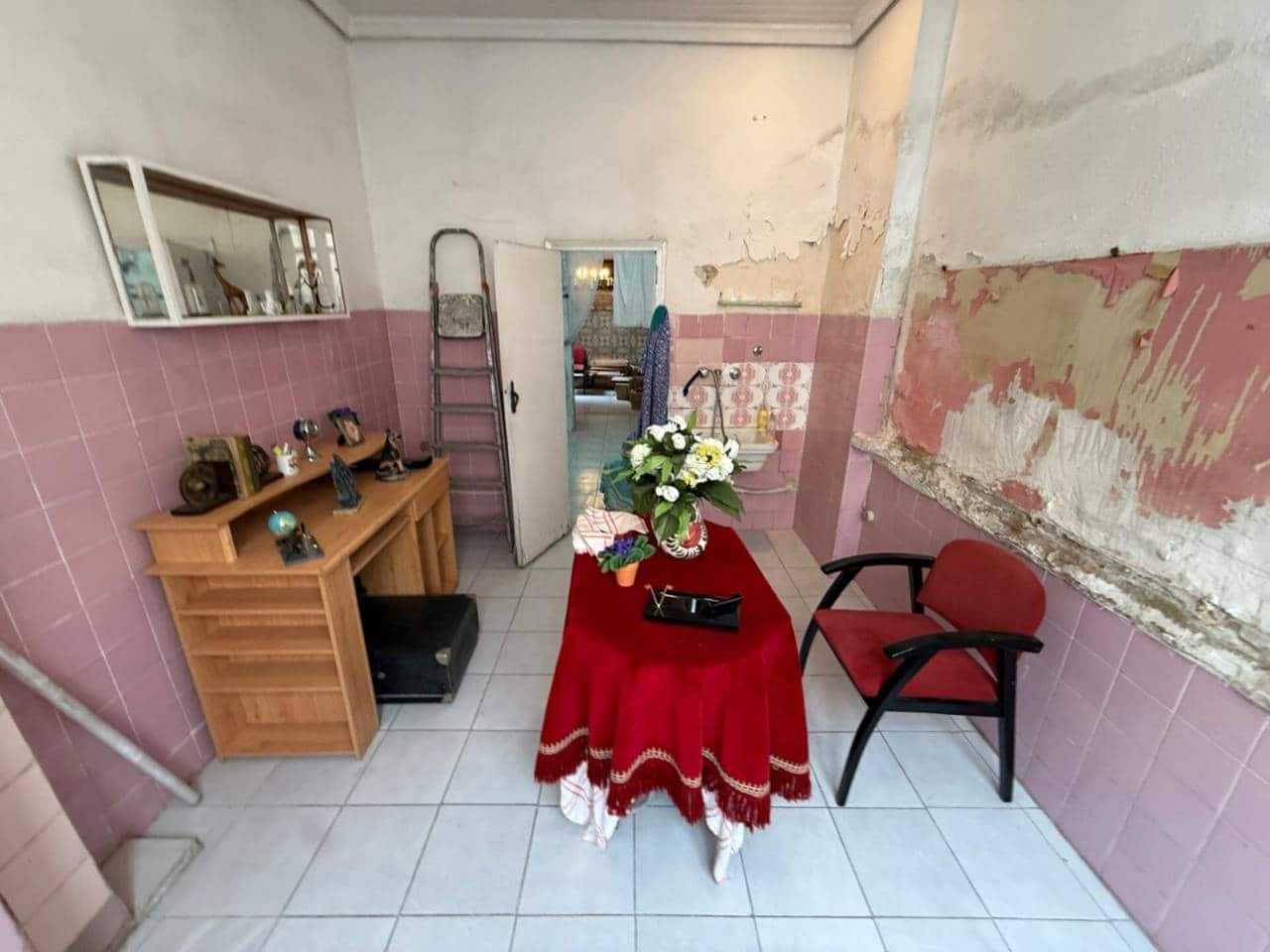 6 bedroom Terraced Villa for sale in Valencia city with garage - € 490,000 (Ref: 9671035)