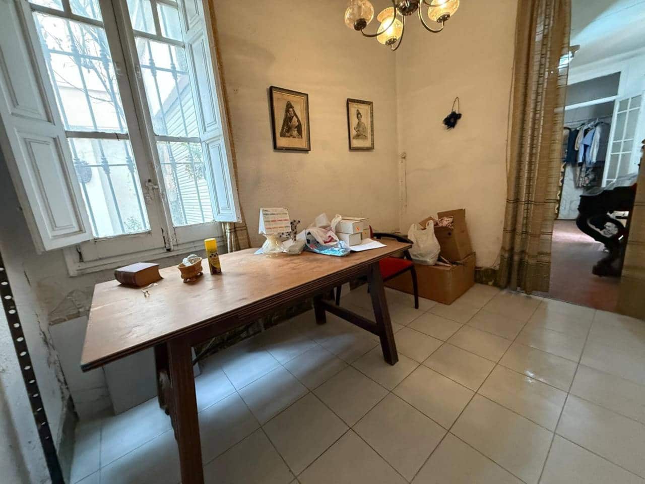 6 bedroom Terraced Villa for sale in Valencia city with garage - € 490,000 (Ref: 9671035)