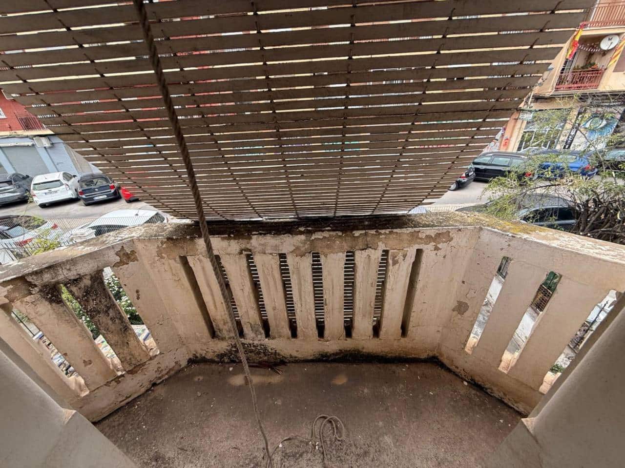 6 bedroom Terraced Villa for sale in Valencia city with garage - € 490,000 (Ref: 9671035)