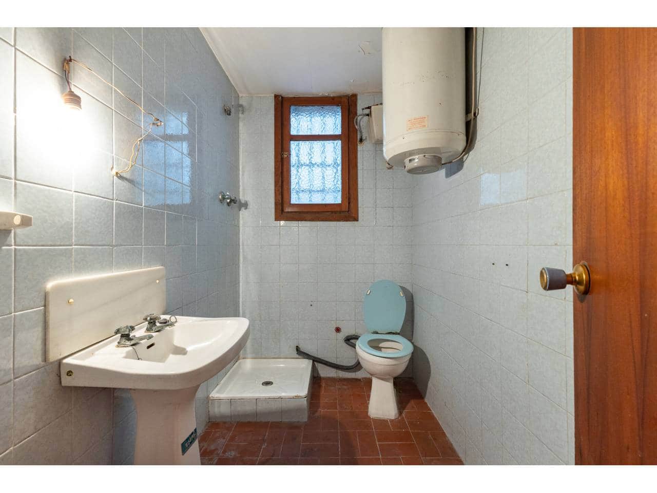 4 sovrum Lägenhet till salu i Valencia stad - 275 000 € (Ref: 9671036)