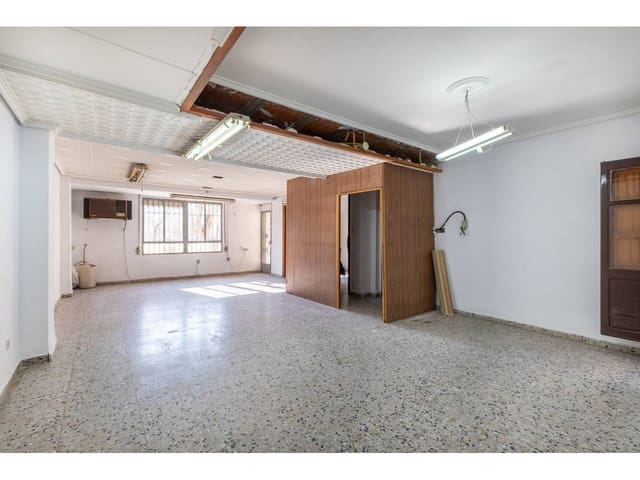 4 sovrum Lägenhet till salu i Valencia stad - 275 000 € (Ref: 9671036)
