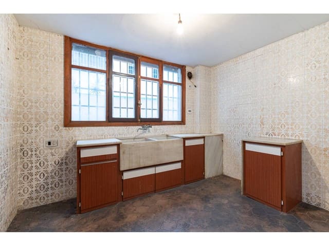 4 sovrum Lägenhet till salu i Valencia stad - 275 000 € (Ref: 9671036)