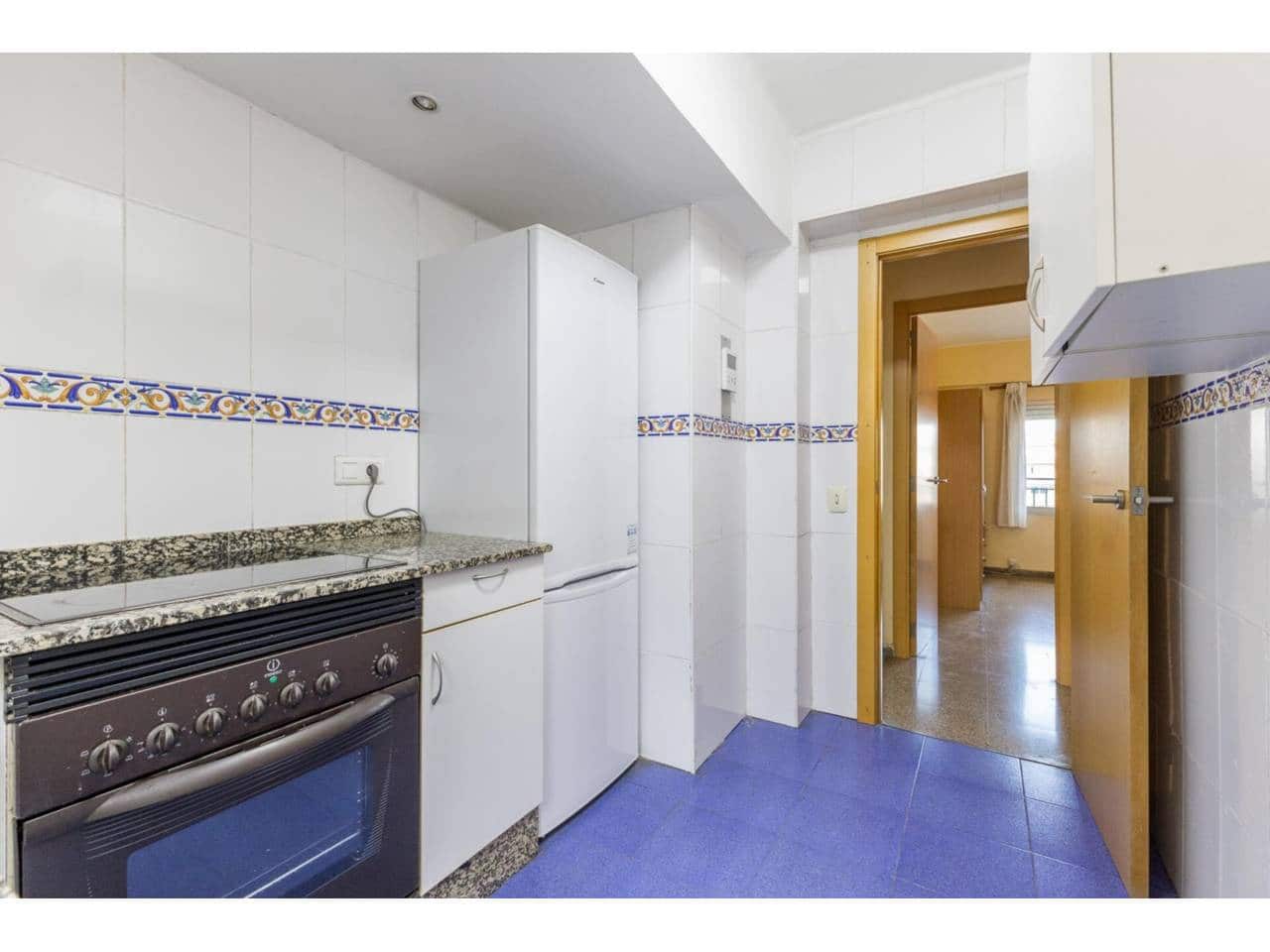 3 slaapkamer Flat te koop in Valencia stad - € 295.000 (Ref: 9671037)