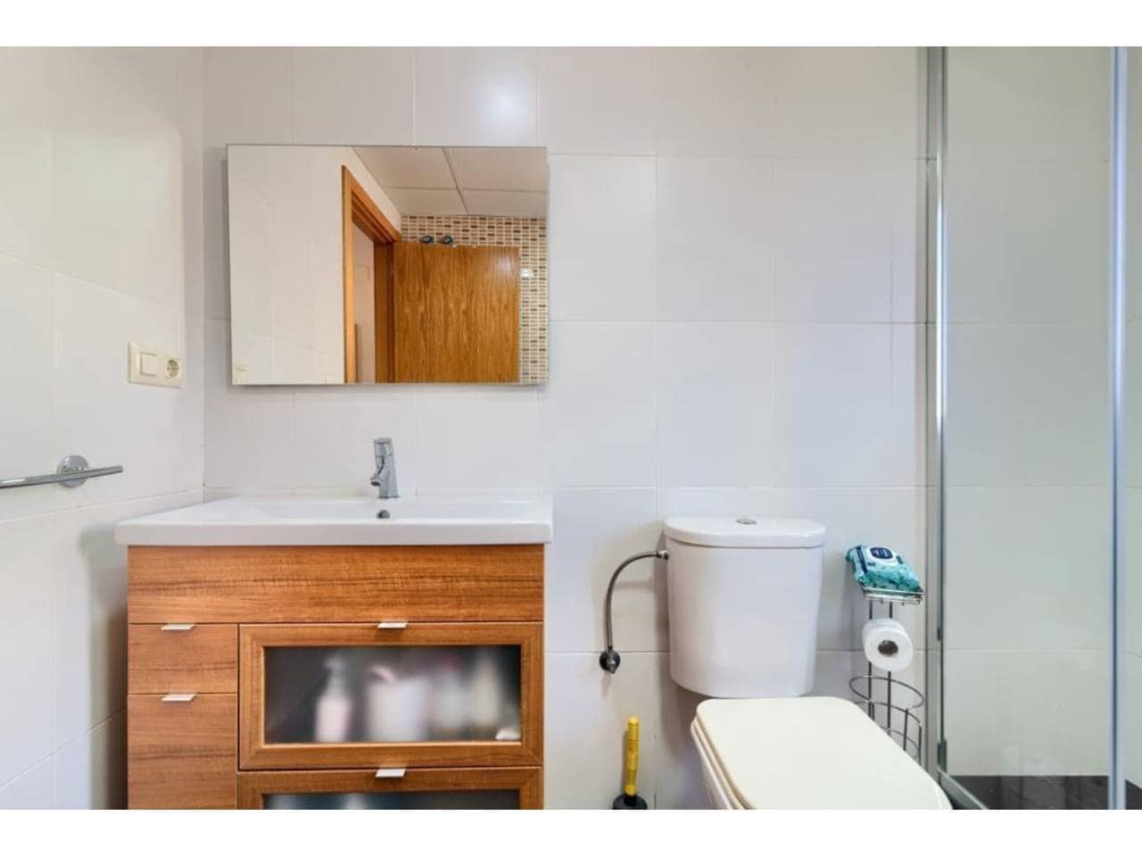 4 bedroom Villa for sale in Chiva with pool garage - € 420,000 (Ref: 9671043)