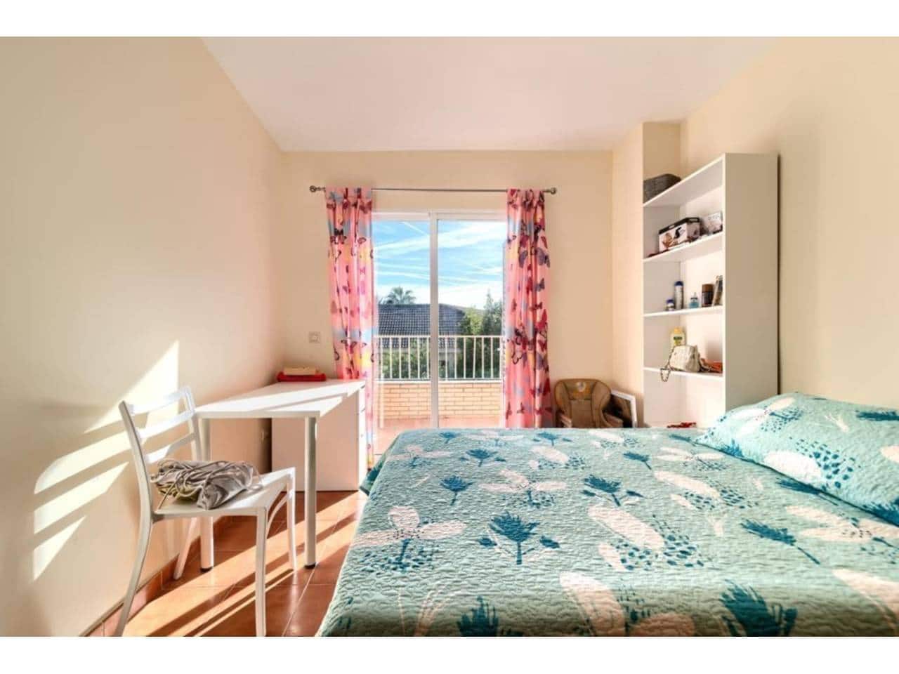 4 bedroom Villa for sale in Chiva with pool garage - € 420,000 (Ref: 9671043)