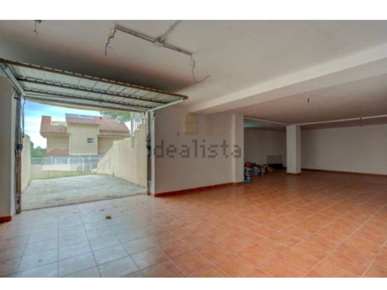 4 bedroom Villa for sale in Chiva with pool garage - € 420,000 (Ref: 9671043)